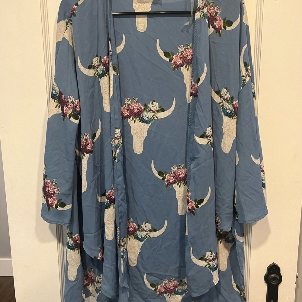 Blue skull lightweight kimono